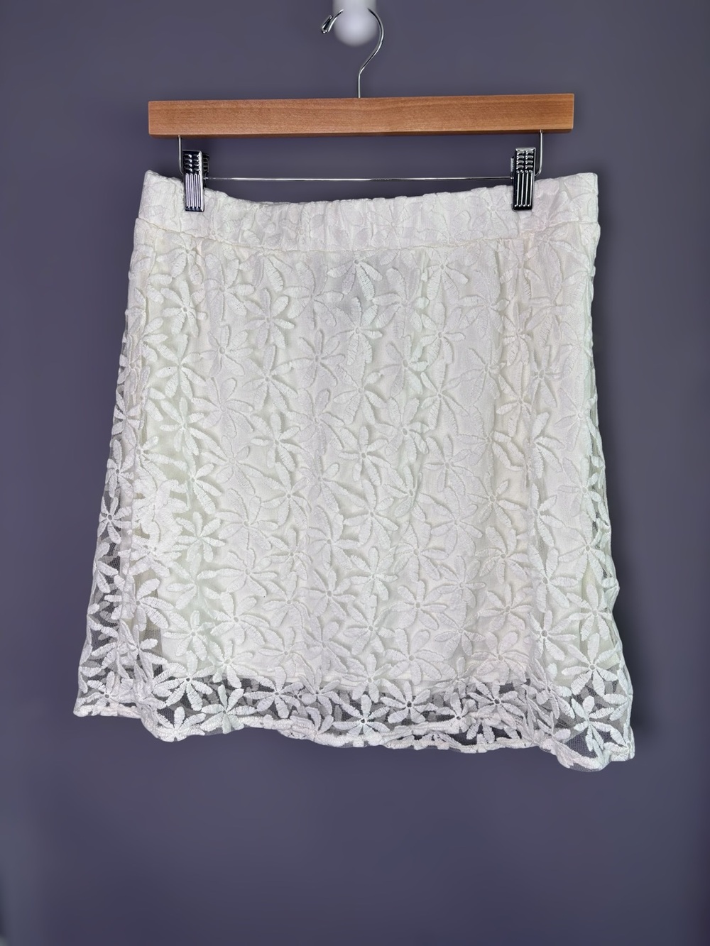 AB Studio White Mesh Embroidered Mini Skirt Pull On Medium